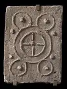 Pied de sarcophage issus des travaux de 1876, Musée Carnavalet.