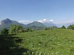 Extrémité sud des Bauges à La Thuile.