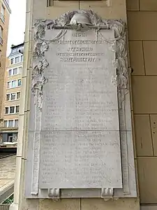 Plaque au no&nbsp;8.