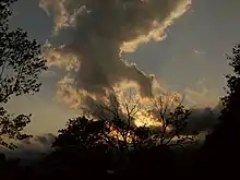 formation de nuages dont la forme rappelle un cheval portant des ailes.