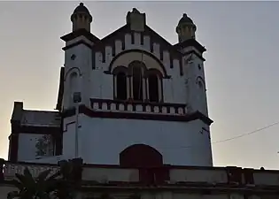 Façade ouest de l'ancienne église Saint-Vincent-de-Paul de Kouba.