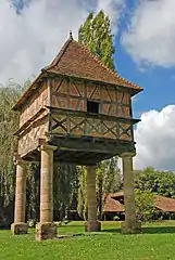 Pigeonnier du moulin Grand.