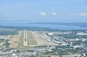 La piste vue du sud-ouest en 2023.