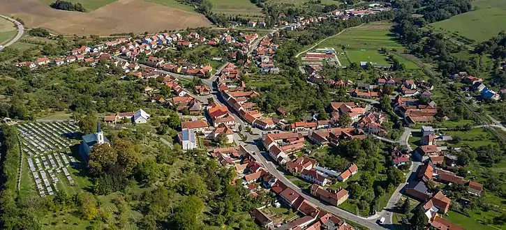 Pitín : vue aérienne.