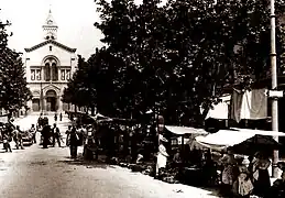 Place Martin Bidouré à Toulon.