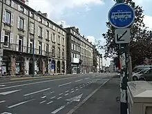 Couloir bus sur la place Hippolyte-Renoux