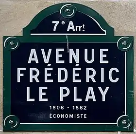Voir la plaque.