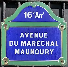 Voir la plaque.