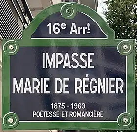 Voir la plaque.