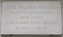 Plaque au no&nbsp;17 bis.
