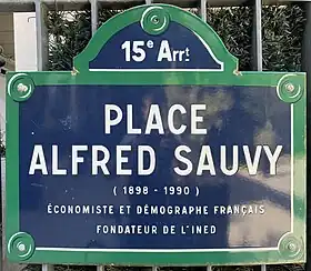 Voir la plaque.