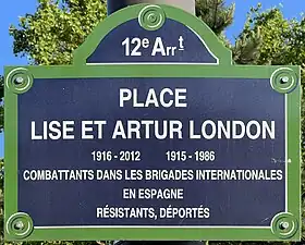 Voir la plaque.