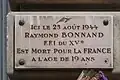 Plaque no&nbsp;105 commémorant la mort du FFI Raymond Bonnand en 1944.
