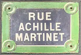 Voir la plaque.