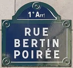 Voir la plaque.