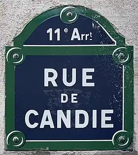 Voir la plaque.