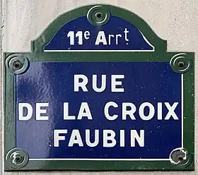 Voir la plaque.