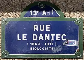 Voir la plaque.