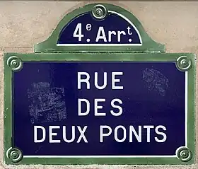 Voir la plaque.