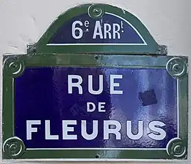 Voir la plaque.