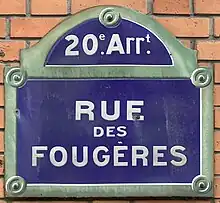 Voir la plaque.