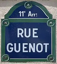 Voir la plaque.