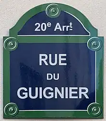 Voir la plaque.