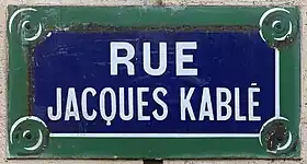 Voir la plaque.
