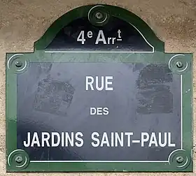 Voir la plaque.