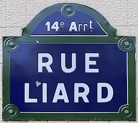 Voir la plaque.