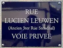 Voir la plaque.