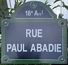 Voir la plaque.