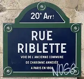 Voir la plaque.