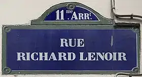 Voir la plaque.