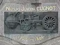 Plaque sur le monument à Cugnot.