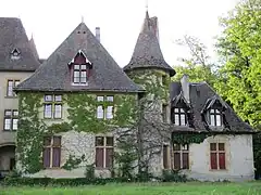 Détail de l'avant du château.