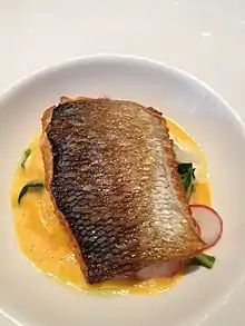 Poisson à la sauce au vin muscat