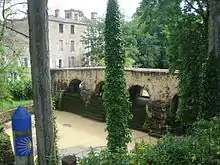 Balisage du chemin de Compostelle au pont de Pondaurat (août&nbsp;2008)