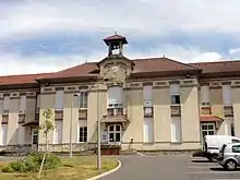 Devanture de l'hôpital-hospice de Pont-Sainte-Maxence