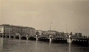 voir la légende ci-après