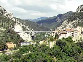 Le viaduc en mai 2011.