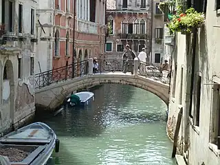 Ponte di Piscina di Frezzaria