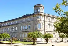 Façade arrière et tour