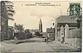 La rue principale et  de l'ancienne église vers 1905.