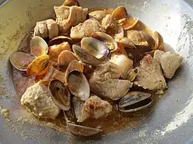 Carne de porco à alentejana