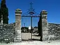 Porte du cimetière datant de 1860 (août&nbsp;2010)