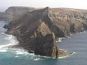 L' Ilhéu de Baixo le long de la côte nord peu peuplée.