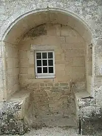 Le poste de garde du château.