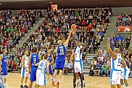 Premier match de basket-ball de l'Étendard de Brest le 25 avril 2015.
