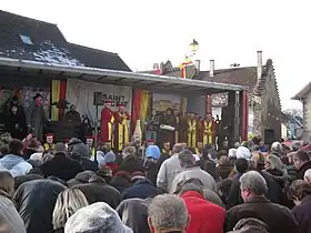 Pressée du vin de paille et commanderie des Nobles Vins du Jura et du Comté.